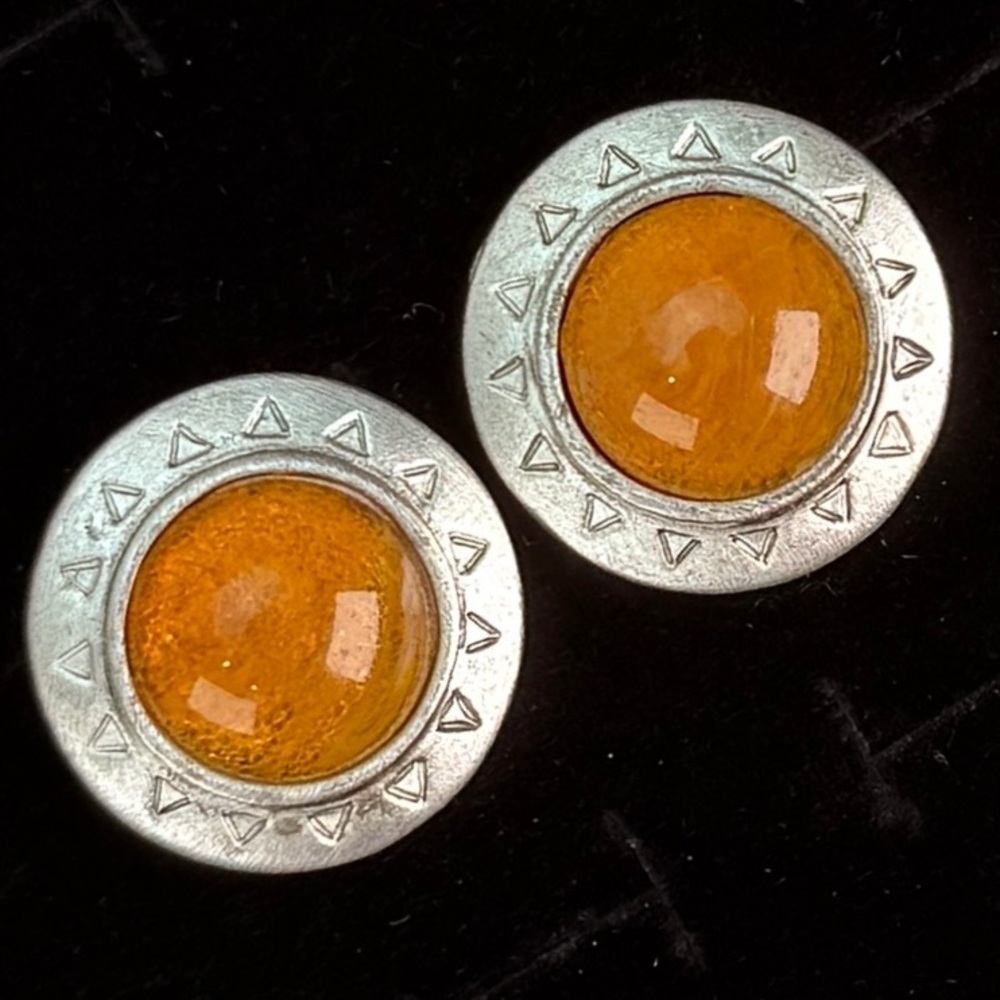 Vintage, brushed silvertone, amber pierced earrings - Picture 5 of 8